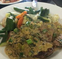 Luciano's - Accommodation Bookings
