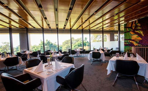SJ's Brasserie - Accommodation Bookings 5