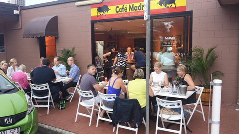 Cafe Madrid - Accommodation Bookings 4