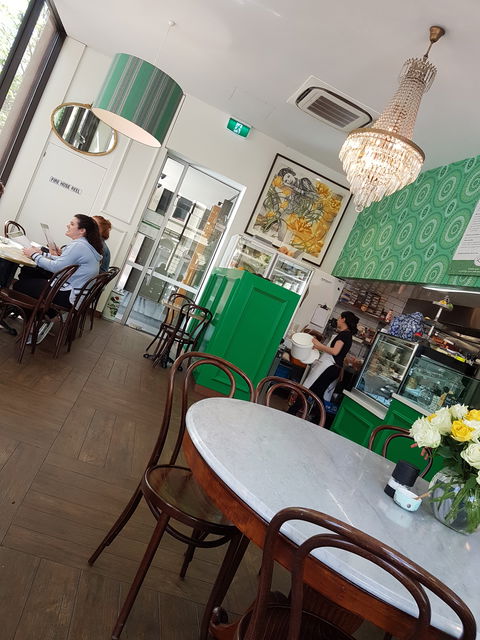 Cafe Lola - Accommodation Bookings 14