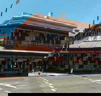 The Lion Hotel - Accommodation Bookings
