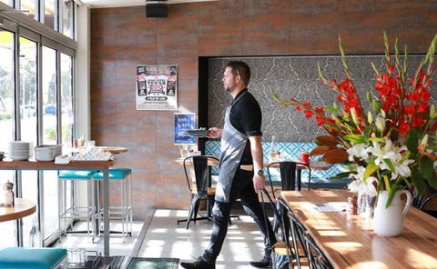 Australian Youth Hotel - Accommodation Bookings 17