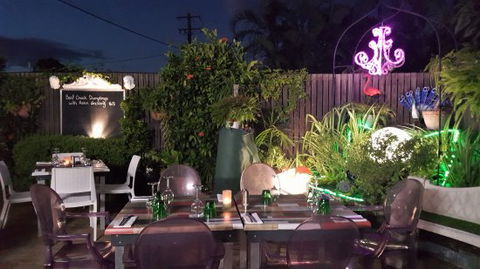 Wayne & Adele's Garden Of Eating - Accommodation Bookings 0