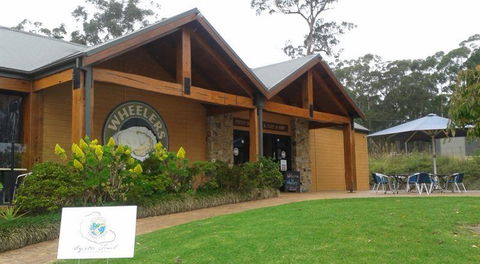 Wheelers Seafood Restaurant - Accommodation Bookings 7