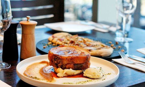 Delizioso @ The Strand - Accommodation Bookings 4