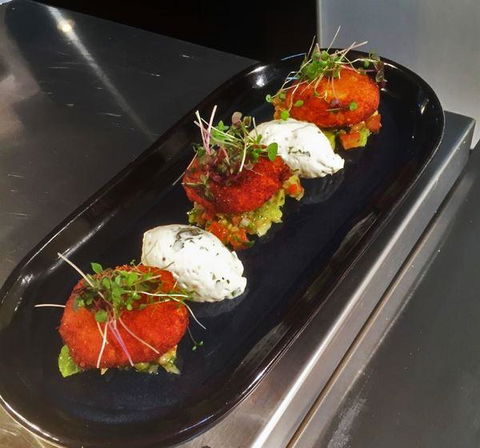 Flics Kitchen - Accommodation Bookings 9