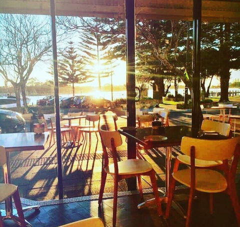 Flics Kitchen - Accommodation Bookings 14