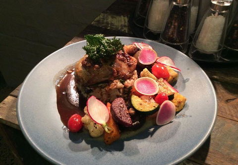 Vines Restaurant At Hollydene Estate - Accommodation Bookings 10
