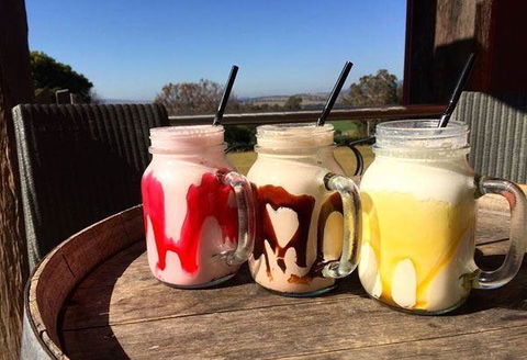 Vines Restaurant At Hollydene Estate - Accommodation Bookings 17