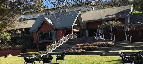 Vines Restaurant At Hollydene Estate - Accommodation Bookings 3