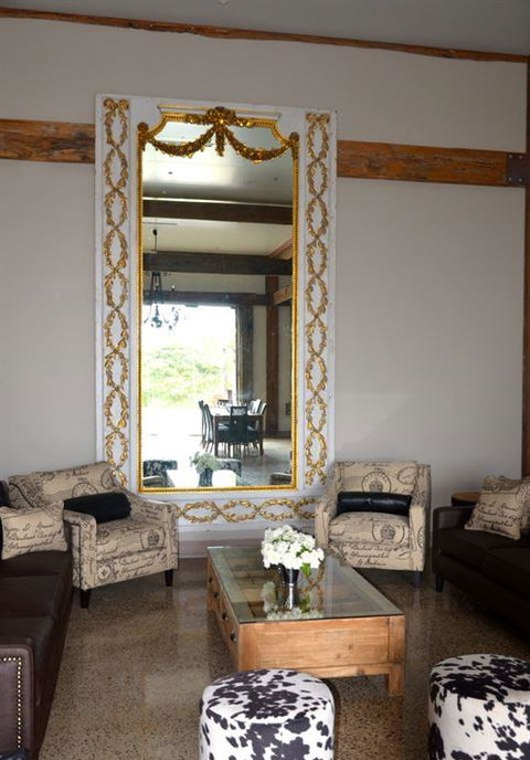 Vines Restaurant At Hollydene Estate - Accommodation Bookings 7