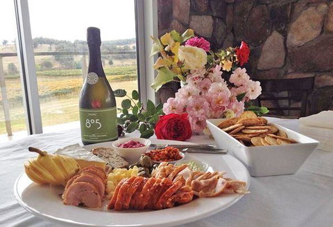 Courabyra Wines Restaurant - Accommodation Bookings 3