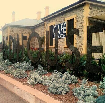 Red House - Accommodation Bookings 4