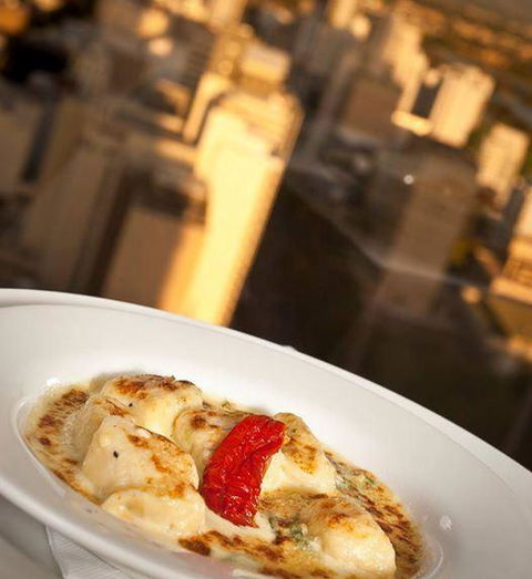 C Restaurant - Accommodation Bookings 19