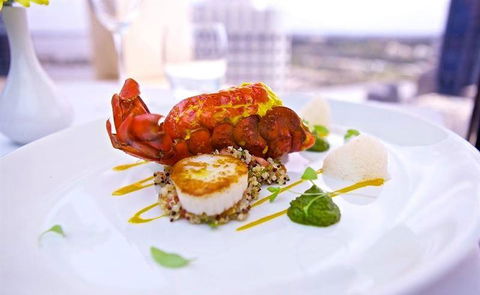 C Restaurant - Accommodation Bookings 6