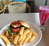 The Blue Heron Cafe - Accommodation Bookings