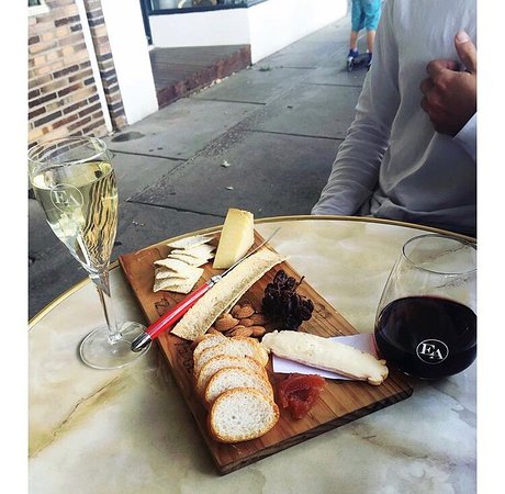 Edward Abbott Food & Wine - Accommodation Bookings 0