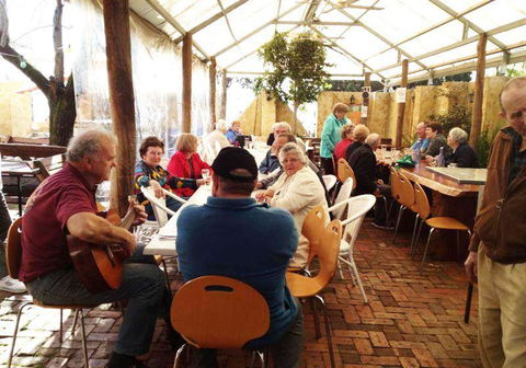 Ken's Humble Pie Shop - Accommodation Bookings 7
