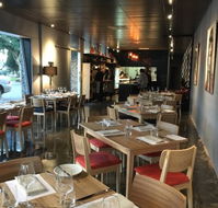 Zev's Bistro - Accommodation Bookings