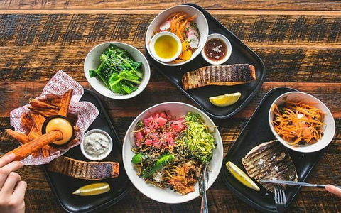 Salmon & Bear - Accommodation Bookings 10