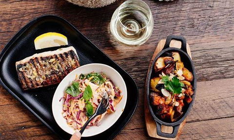 Salmon & Bear - Accommodation Bookings 7