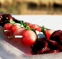 OMaras Hotel - Accommodation Bookings