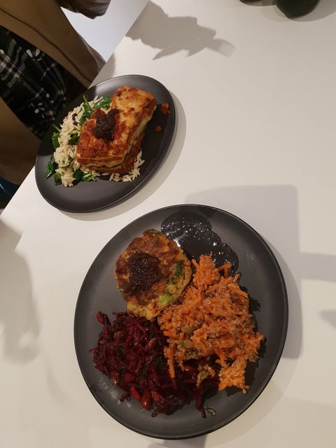 Let Them Eat - Accommodation Bookings 1