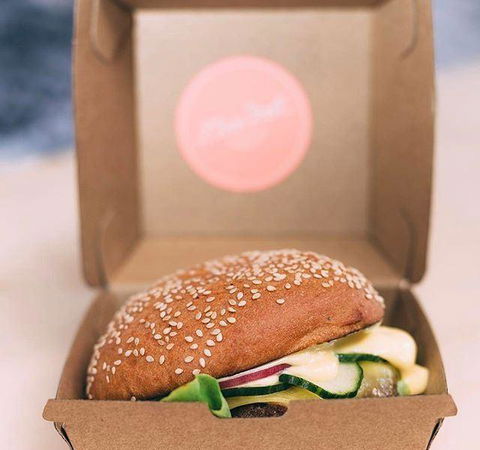 Main Street Burger Bar - Accommodation Bookings 7