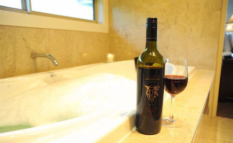 Wild Cattle Creek Estate Restaurant - Accommodation Bookings 6