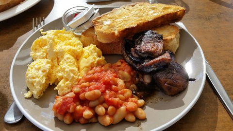 Cafe 65 - Accommodation Bookings 9