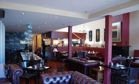 Hop Sing Bar & Food - Accommodation Bookings 10