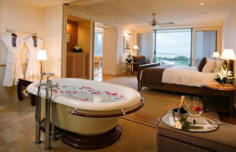 The Reef Hotel Casino - Accommodation Bookings 0
