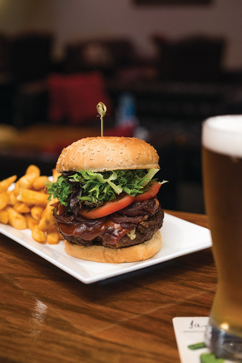 Dolly’s Bar & The Hibiscus Tavern - Accommodation Bookings 1