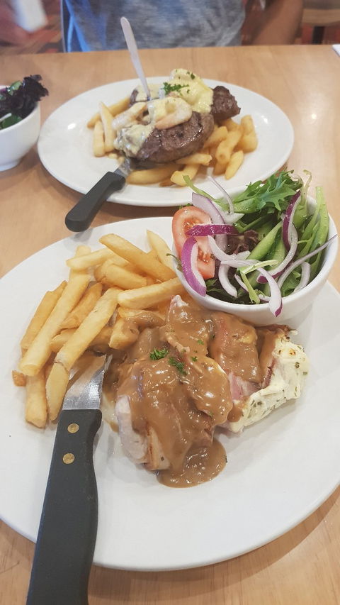 Airport Tavern - Accommodation Bookings 6