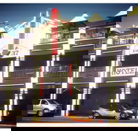 Mojo The Ambassador Hotel