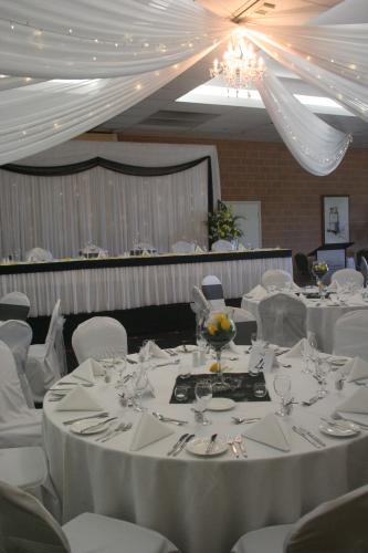 Windmill Motel–Apartments & Reception - Accommodation Bookings 3