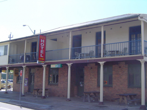 Royal Hotel - Accommodation Bookings 1