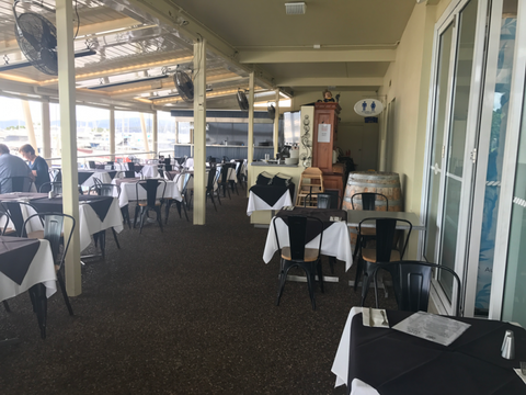 The Deck Cafe, Restaurant & Bar - Accommodation Bookings 4