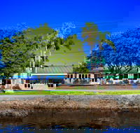 Tea Gardens HotelMotel