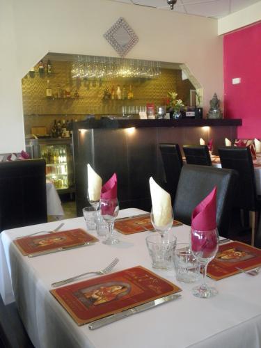 JJ’s Indian Restaurant - Accommodation Bookings 1