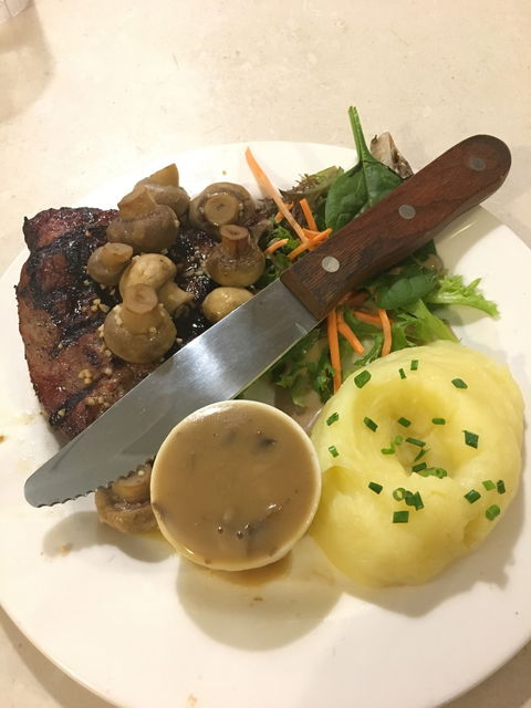 Sizzler - Accommodation Bookings 3