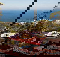 Tumbling Waters Retreat  Restaurant - Accommodation Bookings