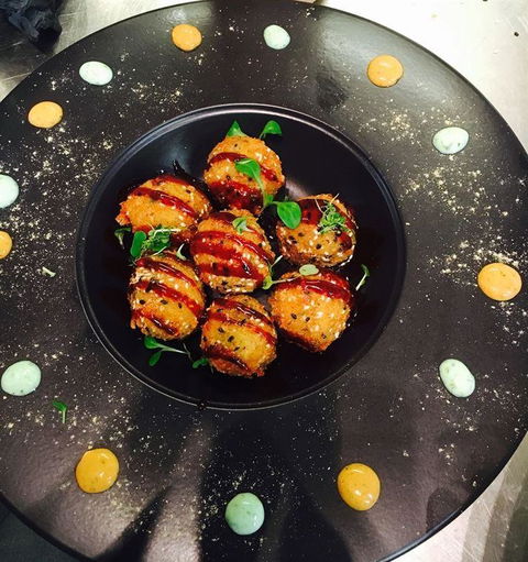 Urban Tadka - Accommodation Bookings 15