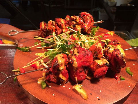 Urban Tadka - Accommodation Bookings 25