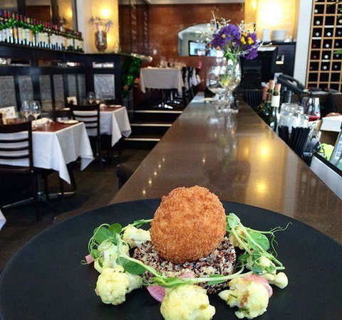 A La Bouffe Bar & Bistro - Accommodation Bookings 13