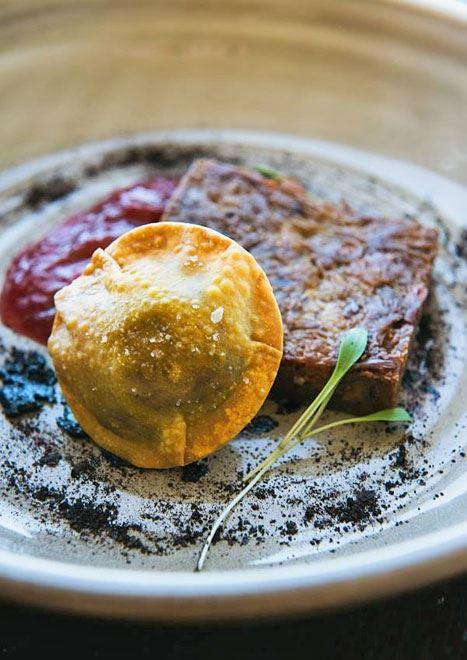 Skyline Restaurant - Accommodation Bookings 7