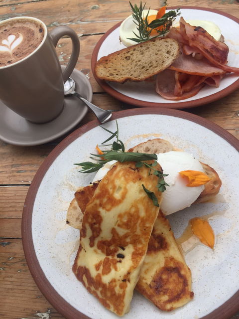 Czegs' Cafe - Accommodation Bookings 8