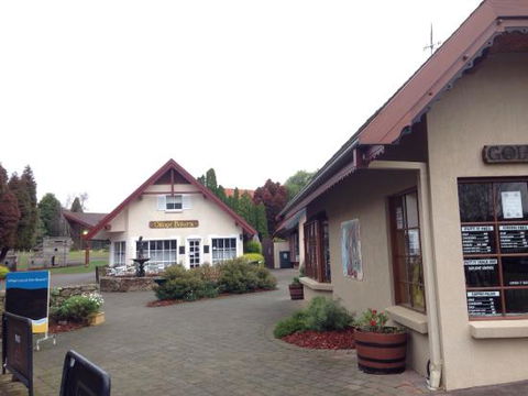 Alpenrose Lakeside Bistro & Bar - Accommodation Bookings 0
