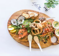 Pavement Restaurant at Lufra Hotel and Apartments - Accommodation Bookings