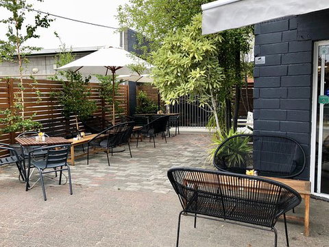 The Lifebuoy Cafe & Quail Street Emporium - Accommodation Bookings 0
